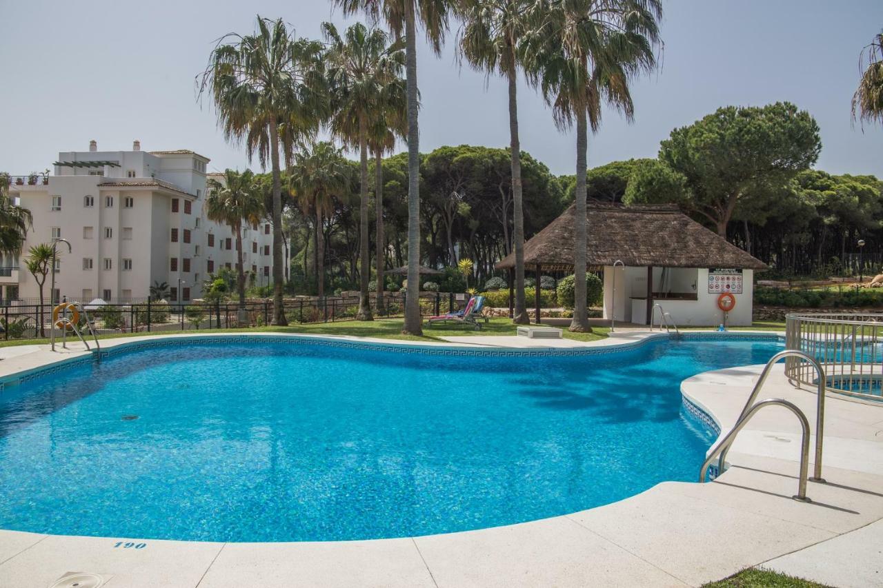 1Br Beachfront Complex - Mi Capricho Sitio de Calahonda Buitenkant foto